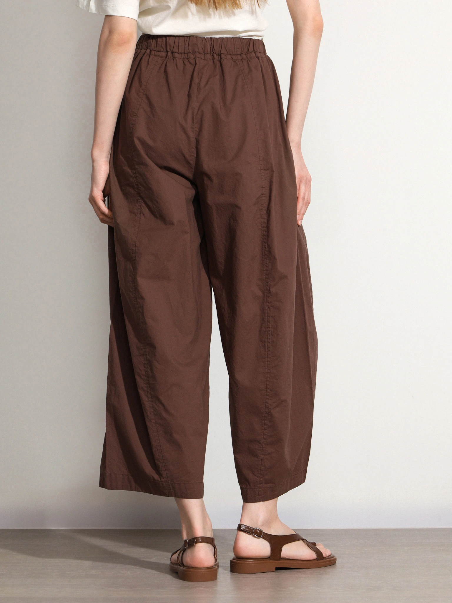 Брюки коричневого цвета из хлопка прямого кроя